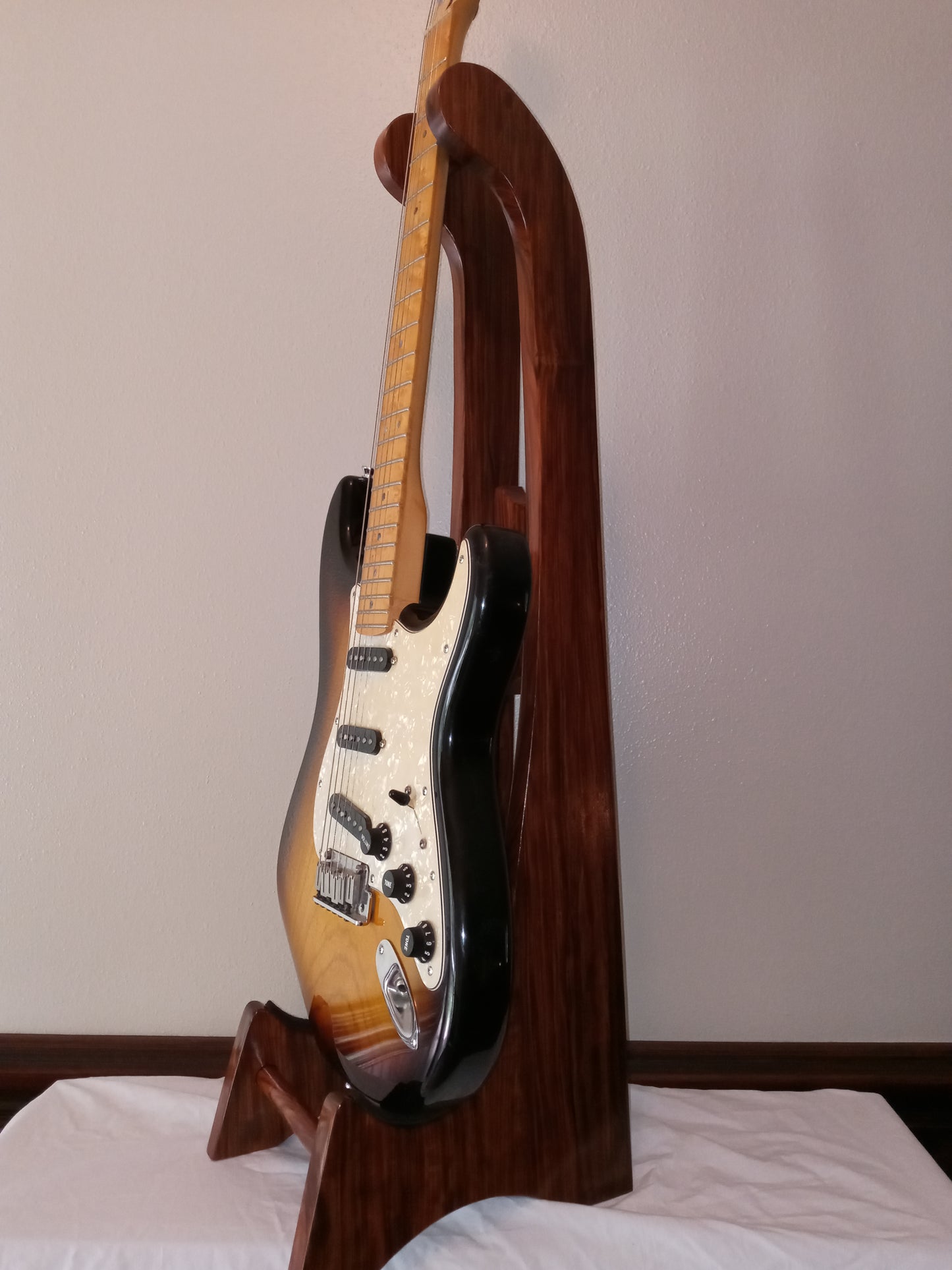 Electric Guitar Stand, New Tall Style. Beautiful and Classy. A perfect compliment to your guitar. Free Shipping included to contiguous USA.